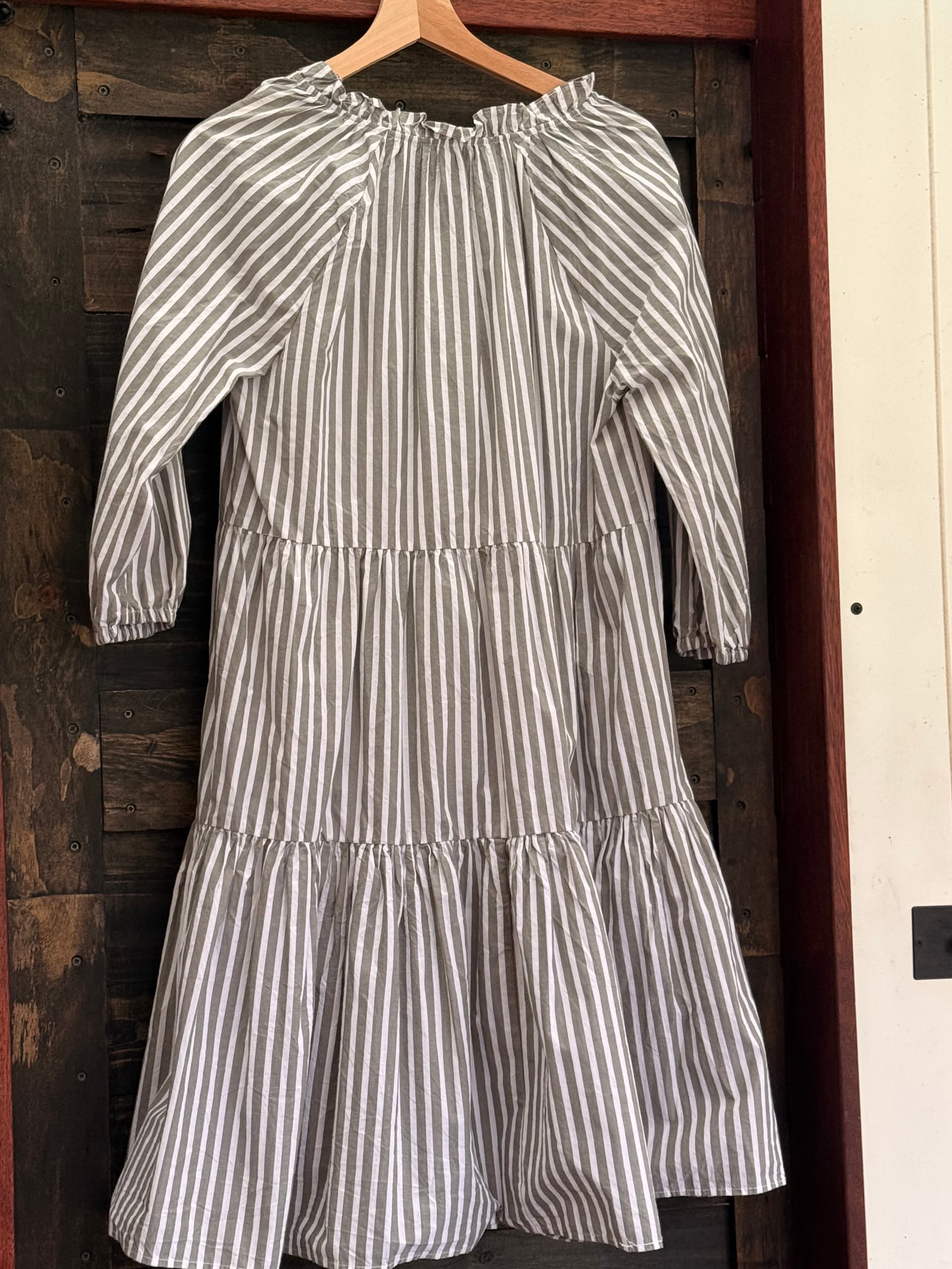 Brand new Yarratrail cotton dress, size 10 - Bargain!