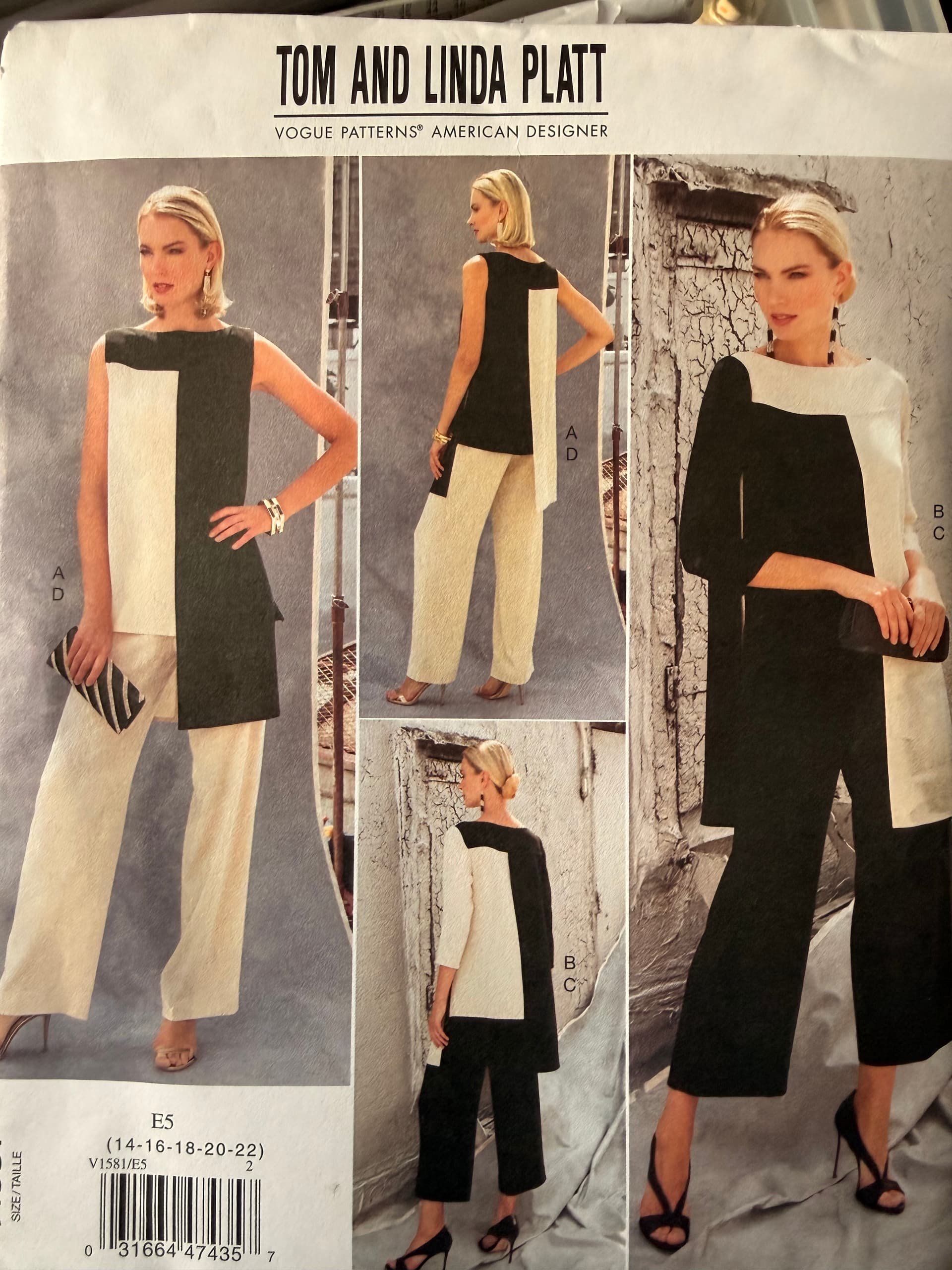 Sewing pattern Vogue 1581 - size 14-22,Tom and Linda Platt, asymmetrical tunic and pants