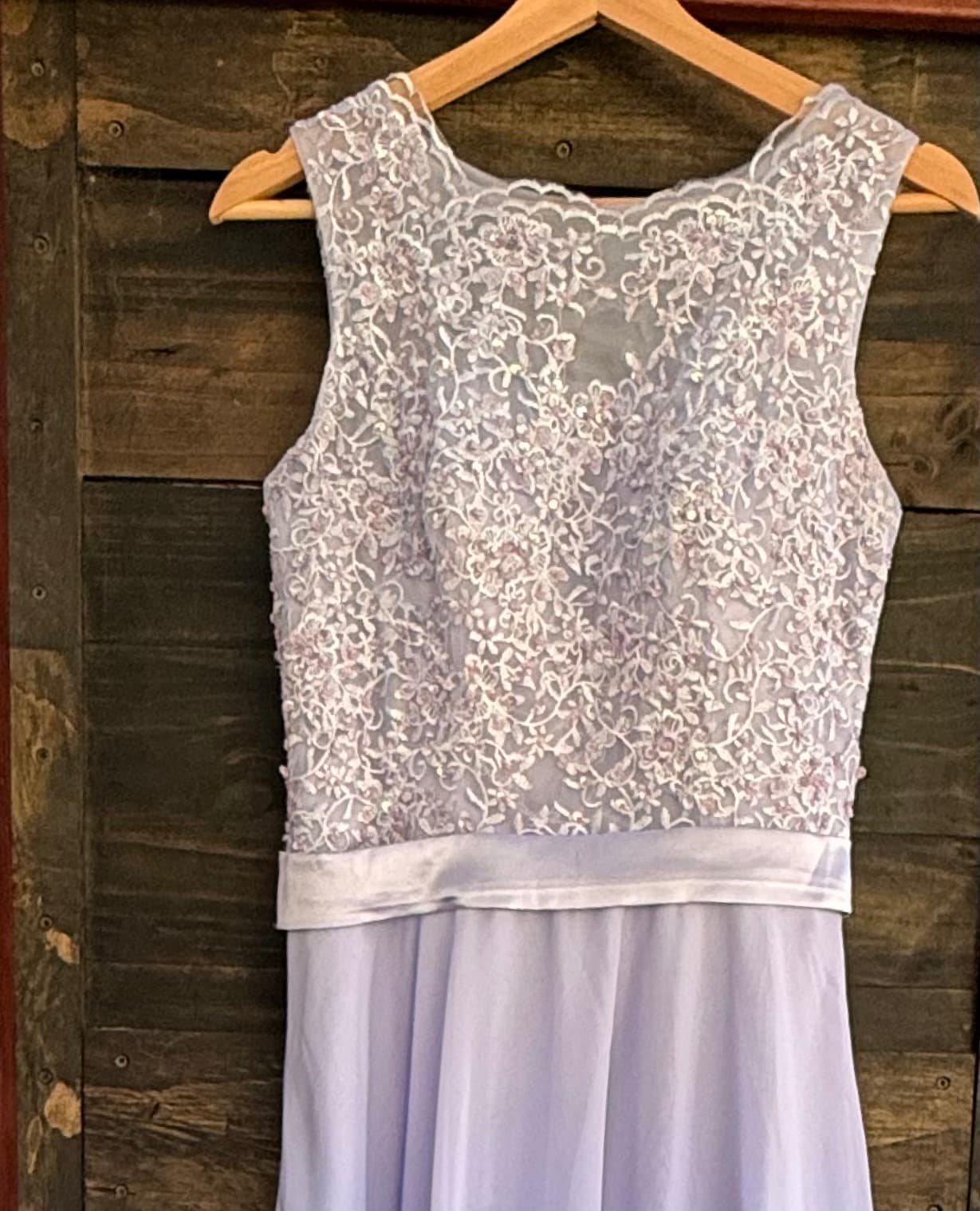 Embroidered, violet Formal dress, Dylan Queen Hong Kong, size 8,