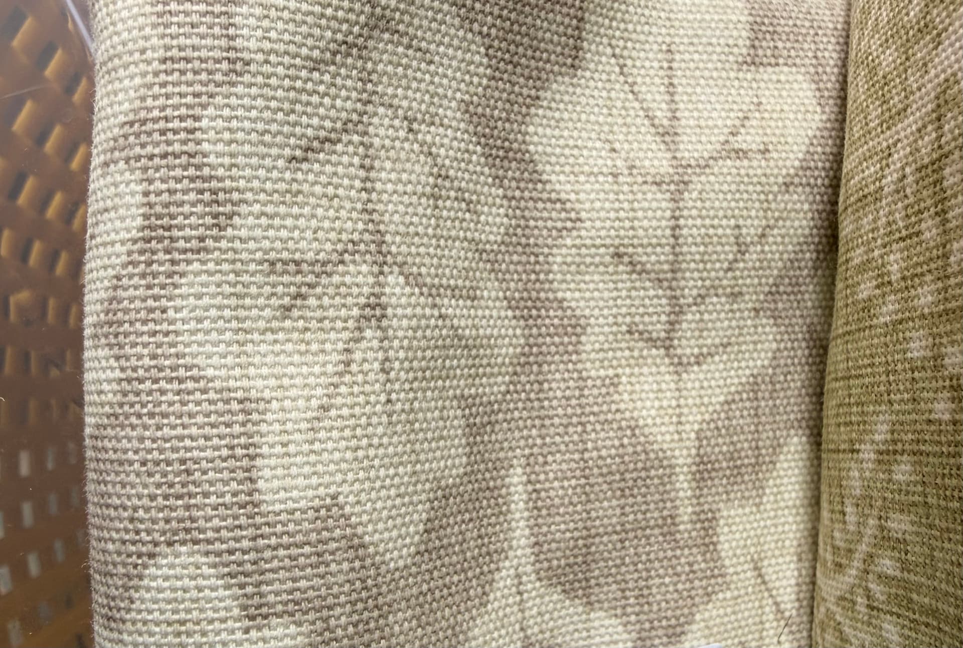 1.9m Remnant 100% Cotton, Fairtrade, BCI, neutral leaf on light tan background, oakleaf print, medium weight upholstery fabric
