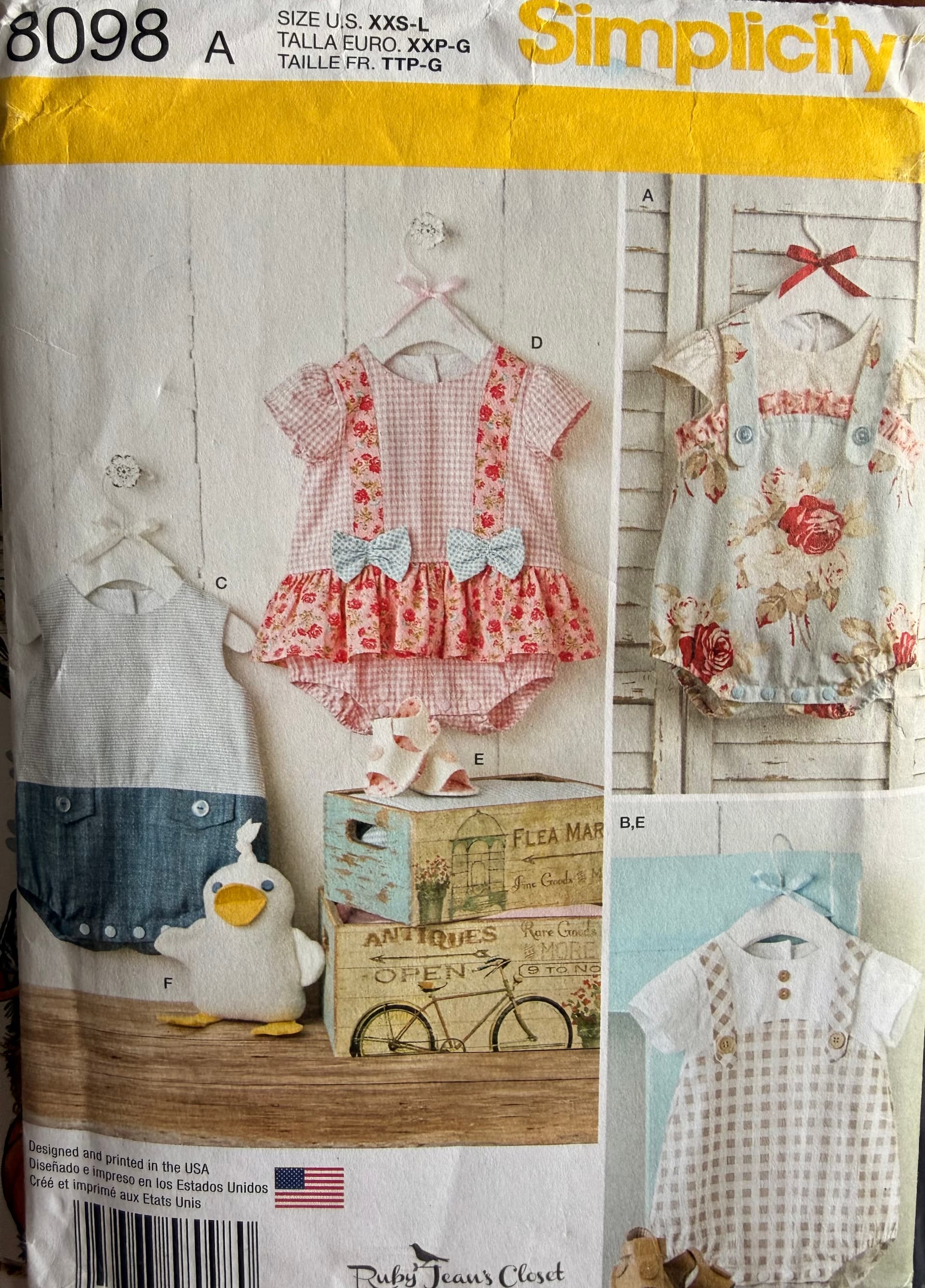 Simplicity 8098 - baby rompers, Suze XXS-L