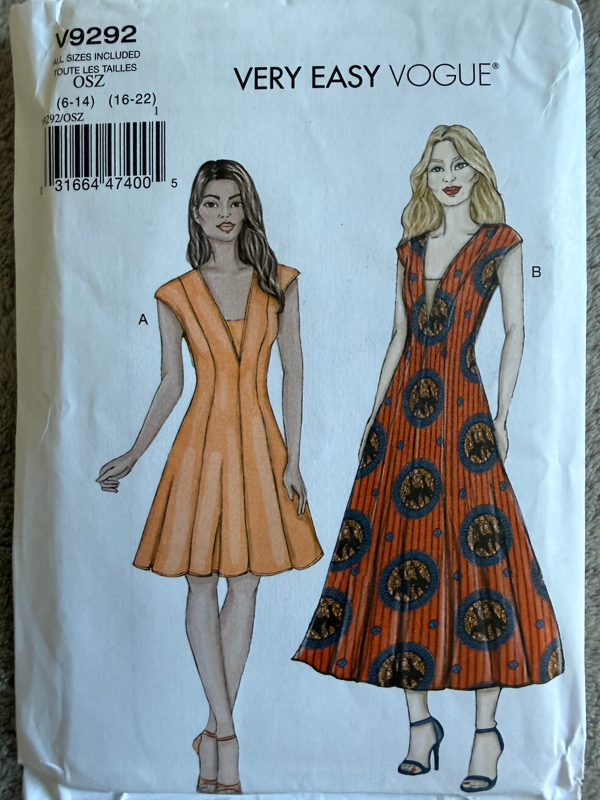 Sewing pattern Vogue 9292, Dress with 2 variations. Suitable for upcycling.Size 6-22.